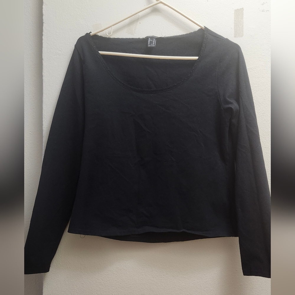 Forever 21 Black Long Sleeve Tee